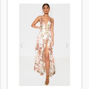 PRETTYLITTLETHING White floral maxi dress